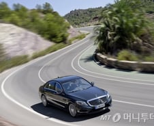 벤츠 S클래스, 안락한 주행감이 일품
