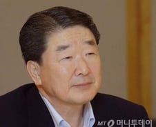 구본준 부회장, CES 자동차 부스 깜짝 방문 이유는?