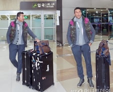 '레옹 아이콘' 지롤라모 판체타, 공항패션도 '역시'