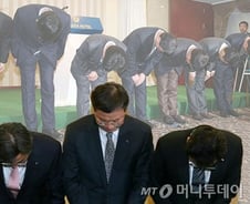 농협銀, 점포 200곳서 "밤9시까지 카드재발급 신청"