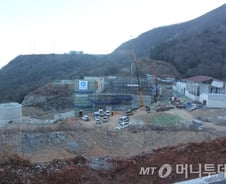 한국형발사체 첫 시험설비 구축 현장 가보니…