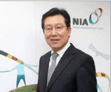 장광수 NIA원장은…'정보화' 대표 전문가