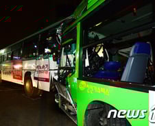 [단독] '광란 버스 질주' 중태·사망자…'같은 대학·학과 동기'