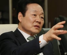 연임 성공 '미다스의 손'···'지역 밀착이 흑자 비결'