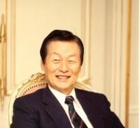 신격호 롯데 총괄회장 지난해 연봉 23.5억원