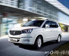 [시승기]"2종 면허로 버스전용차선까지" '코란도 투리스모'