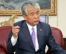 "가덕 신공항은 '물류 삼합', 국가 경쟁력 한단계 높일 것"