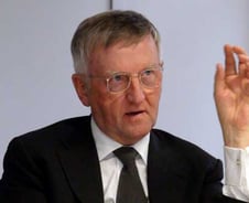 버핏 능가하는 '드로기'...한국경제 벤치마크로