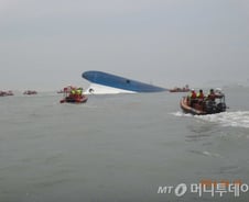 진도 여객선 침몰사고, 어민들 구조작업 '빛났다'