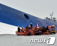 전문가 "세월호, 1157톤 화물고정 잘못했을 가능성" 제기