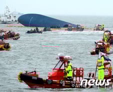승무원·전문가 "변침 탓 침몰"…경찰수사 속도 낸다