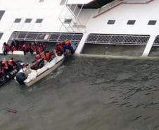 "세월호 선장, 승객보다 먼저 탈출"…형량은 최고 7년?