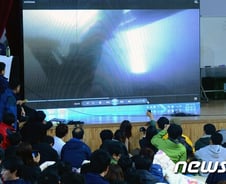 "주변만 돌잖아…" 잠수영상 본 실종자 가족 '격분'