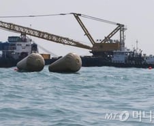 "해경, 민간잠수부에 폭언"…"참여 중단했는데 접근"