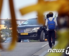 "단원고 학생들 '어른들이 구하지 않은 것'이라고 생각해"