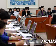 '청소년 안전' 관련 법률, 줄줄이 국회 의결