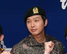[단독]'6일 전역' 지현우, FA 시장 나왔다