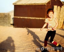 [르포]미세먼지는 어디서? 몽골 사막, 중국 공단 가봤더니..