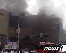 고양 화재 목격자 "10초만에 천장 전체로 번져"(상보)