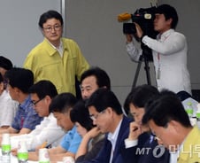 [단독]국내 연안여객선 '총체적 부실'…14척 '운항정지'