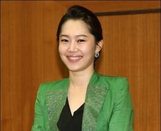 [단독] 엄지인 아나운서 14일 사업가와 결혼 "조촐하게 진행"