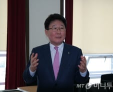 조석 한수원 사장 "고리1호기 안전에 전혀 문제없다"