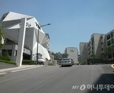 [단독]"정부가 이익침해" 한남더힐 시행사·입주자 '반격'