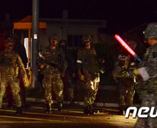 야간 포위 작전 앞둔 軍…오인사격 위험 감안(종합)