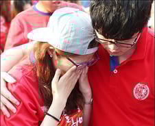 [사진]'안타까움에 눈물만 흘러요'