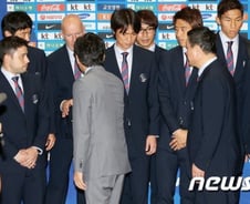 '무책임의 극치' 축구협-홍명보, '국민 신뢰' 팽개쳤다