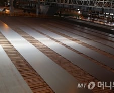 조선 1위 경쟁력 원천, 동국제강 당진 공장에선 지금 
