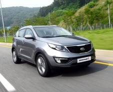 스포티지R, 합리적 가격의 가족 차량