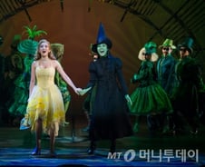 뮤지컬 '위키드' 36만 관객·300억 매출 예상