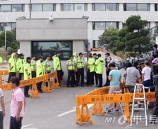 비상식량·흙물 든 신발·비료포대…초라한 유병언의 마지막