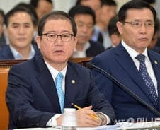 경찰청장 "발견된 안경, 유병언 쓰던 것과 일치하지 않아"