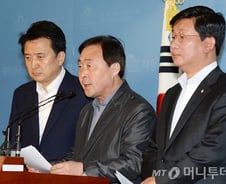 박영선 지도부, 벌써부터 흔들? 특별법 합의에 반발 기류 확산