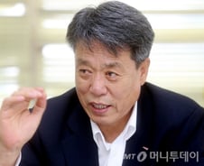 "금융규제 완화로는 한계, 종부세등 차별적 과세 폐지해야" 