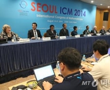 필즈상 수상자에게 물었다 "수학공부 특별한 비법 있나?"