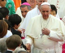 광복절! 교황에 팝스타까지 서울 곳곳에 120만명 운집