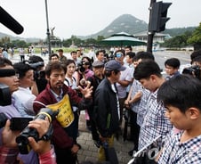 靑 "세월호, 여야가 처리할 문제"…'유민아빠' 면담 거절