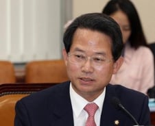 "할아버지의 재력"…손주 교육비 1억원까지 면세 추진 논란