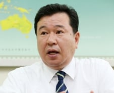 "높아진 여행업 위상... 유망 서비스 산업  선두에 설 것 " 