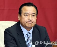 이완구 "공무원 연금개혁, 몰아부쳐선 안돼"