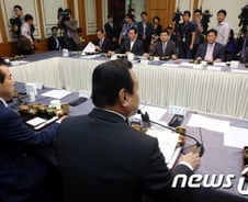 당정, 상가권리금 보호 등 '자영업자 살리기' 대책 마련