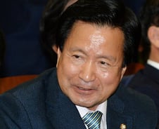 [국감인물]농식품부 장관 진땀나게 만든 유승우 의원