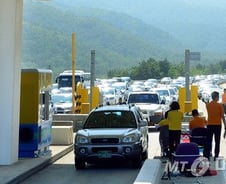 [단독]도로공사 ‘전관예우'… 톨게이트 영업권 몰아주기