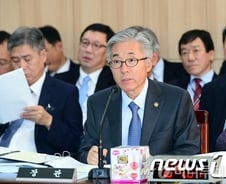 교문위 국감 첫날, 차분함 속 '다이빙벨' 논란