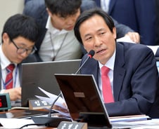 우상호 "삼성-이통사 결속, 휴대폰 20만원 →90만원"