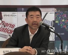 "값싸고 휴대 편하게…세상의 지식을 손 안에 ”