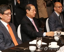 "이통사·제조사 방안 내라" vs "글쎄, 어렵다" 신경전 